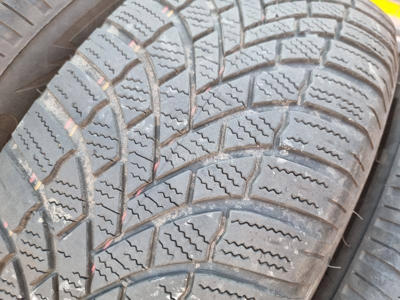 Bridgestone 215/65 R17 Sve sezone