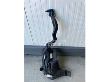 Posuda tečnosti za brisače za Mercedes Benz B Klasa od 2011. do 2017. god.