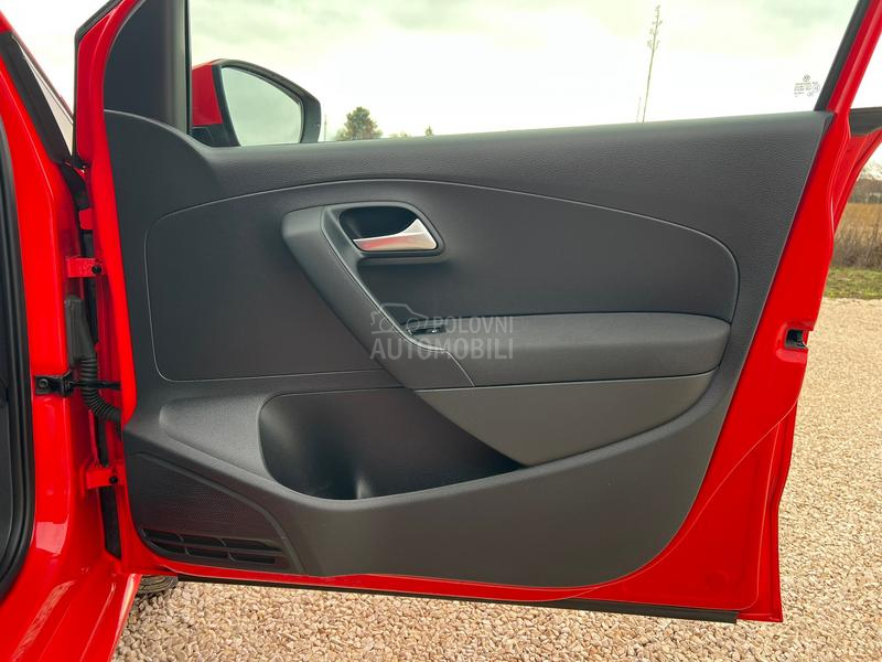 Volkswagen Polo 1.0B/SERV