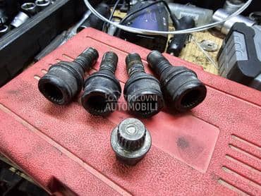 sigurnosni srafovi x5 e53 za BMW X5 od 2001. do 2006. god.