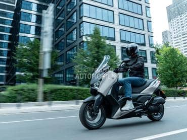 Yamaha XMAX  125 TECH MAX