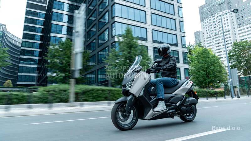 Yamaha XMAX  125 TECH MAX