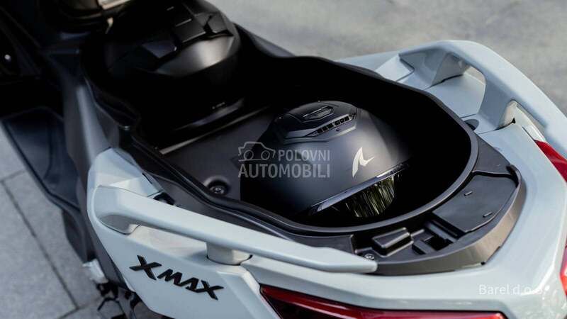 Yamaha XMAX  125 TECH MAX