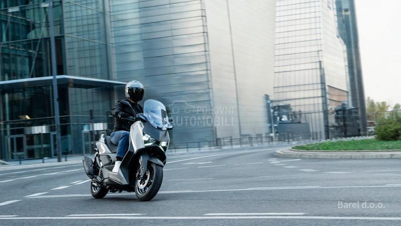 Yamaha XMAX  125 TECH MAX
