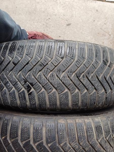 Laufenn 185/60 R15 Zimska