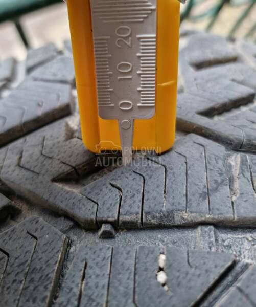 Riken 235/45 R18 Zimska