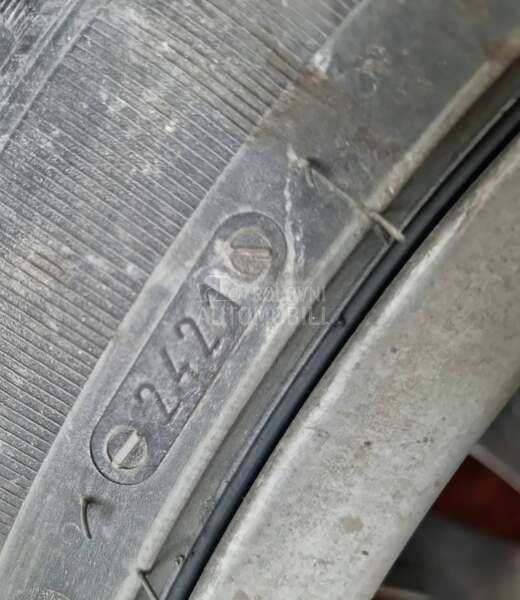 Riken 235/45 R18 Zimska