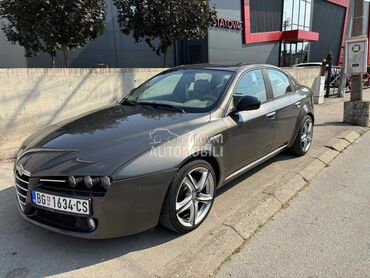 Alfa Romeo 159 1900