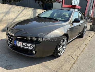 Alfa Romeo 159 1900