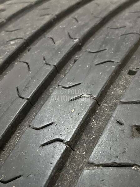 Continental 215/60 R16 Letnja