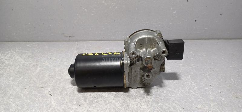 MOTORIC PREDNJEG BRISACA