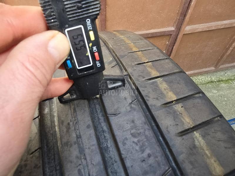 Pirelli 255/40 R21 Letnja