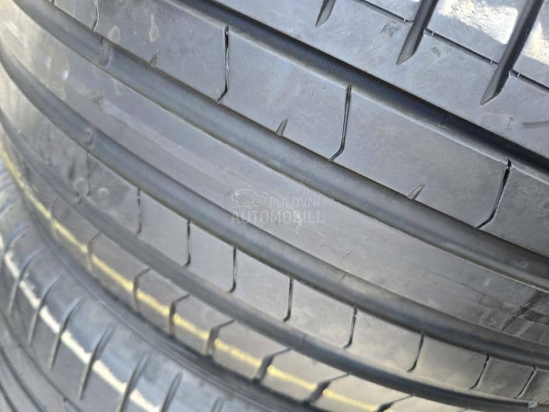 Pirelli 255/40 R21 Letnja