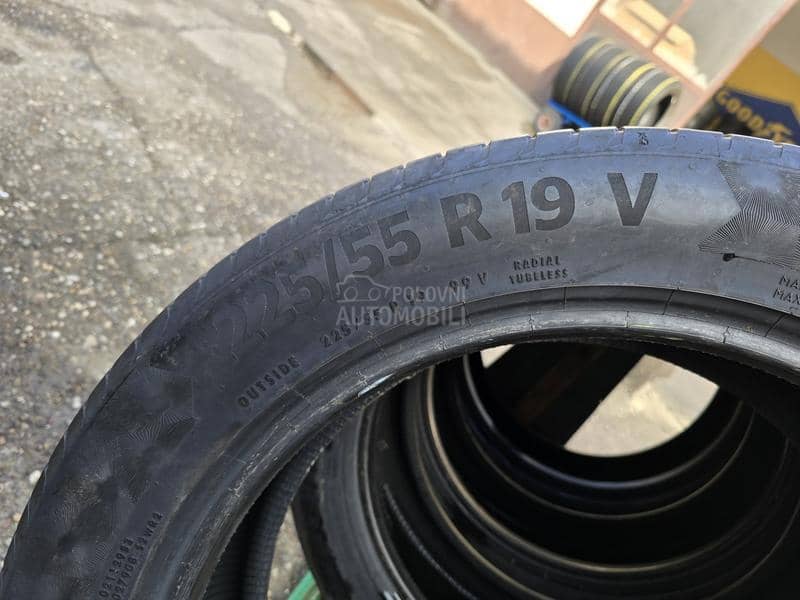 Continental 225/55 R19 Letnja