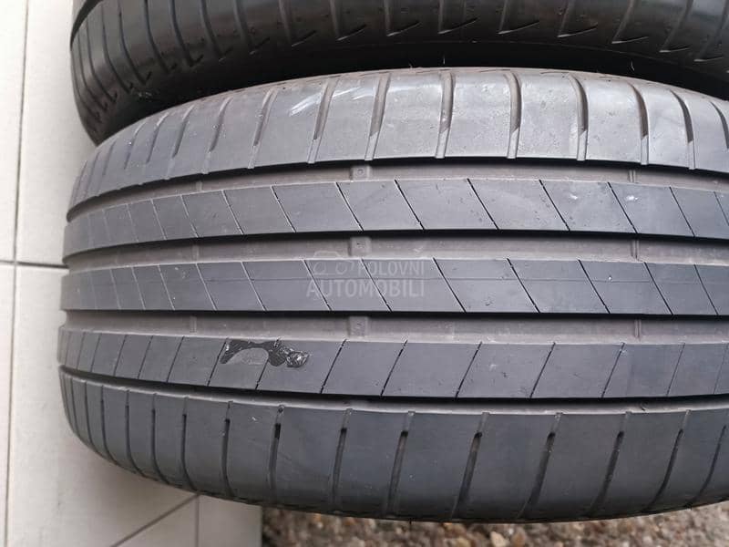 Bridgestone 245/45 R19 Letnja