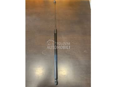 Amortizer haube za Volkswagen Golf 7