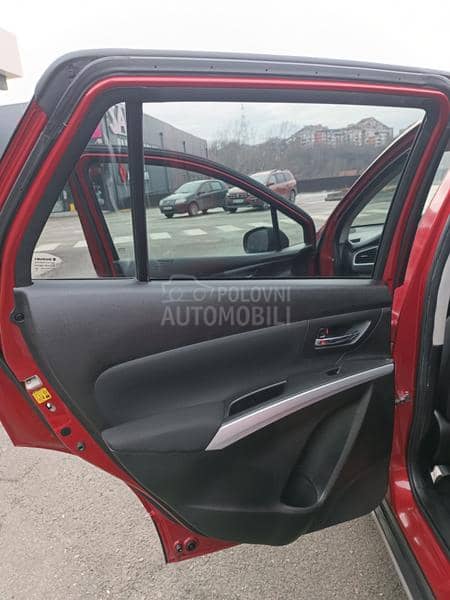 Suzuki SX4 S-Cross ELEGANCE 2WD MT