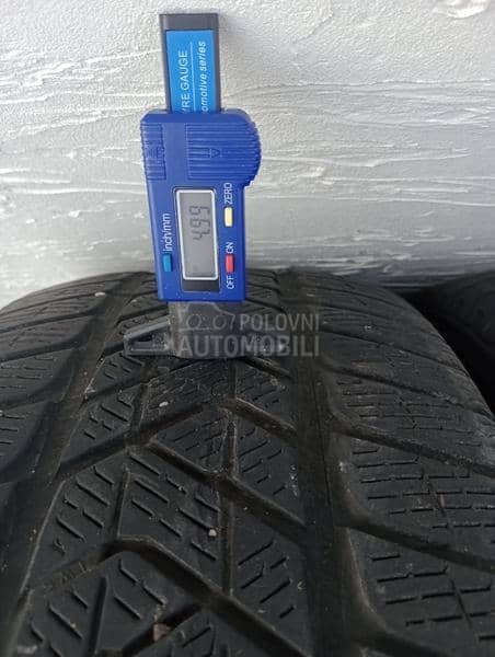 Pirelli 235/65 R17 Zimska