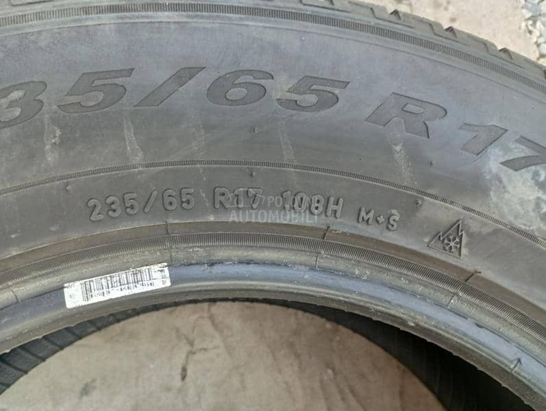 Pirelli 235/65 R17 Zimska