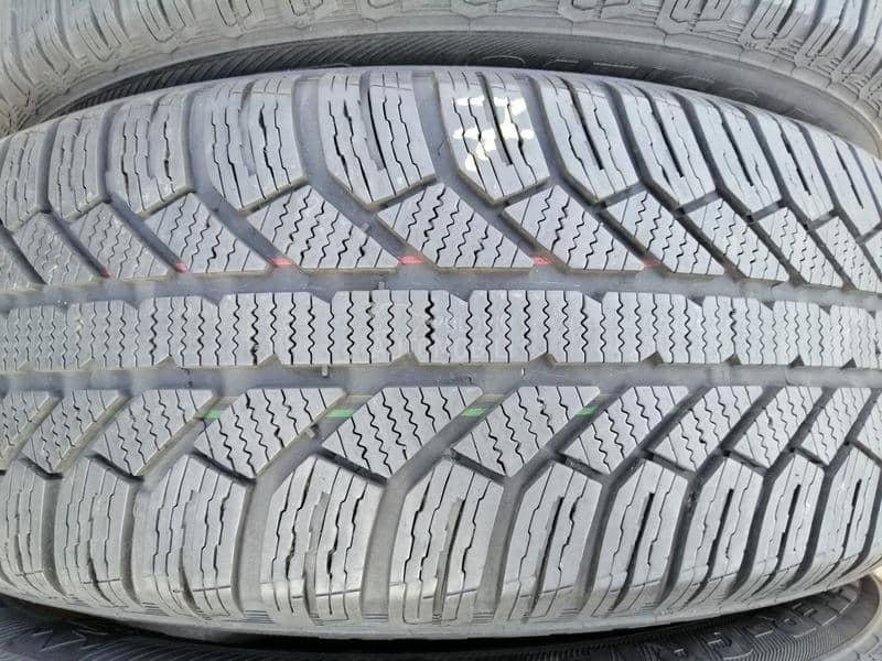 Semperit 215/60 R16 Zimska