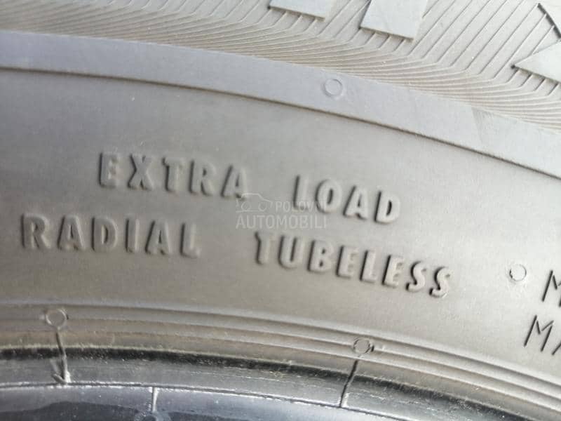 Semperit 215/60 R16 Zimska