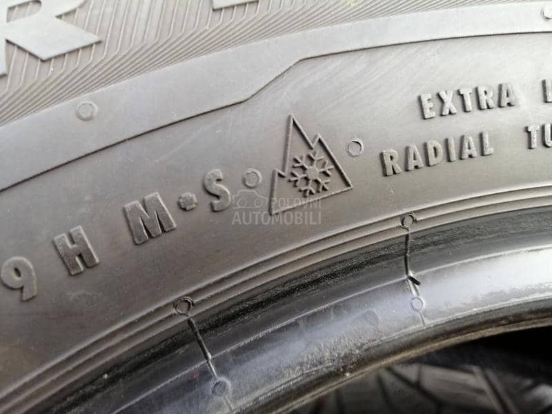 Semperit 215/60 R16 Zimska