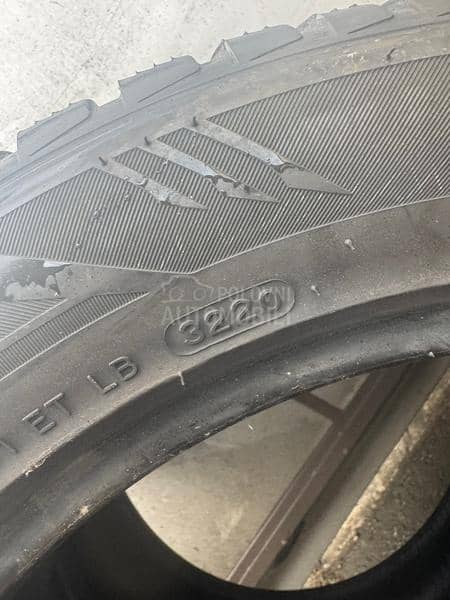 Laufenn 215/55 R17 Zimska