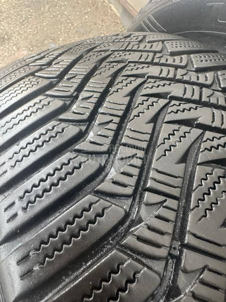 Laufenn 215/55 R17 Zimska