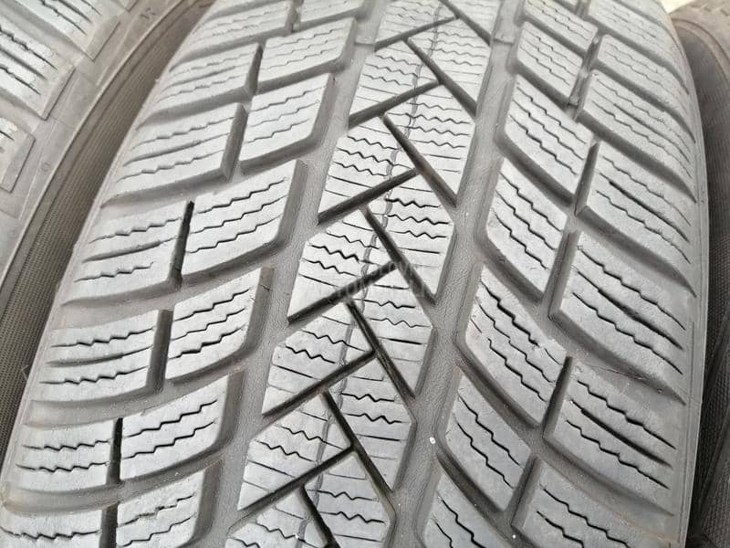 Vredestein 205/60 R17 Zimska