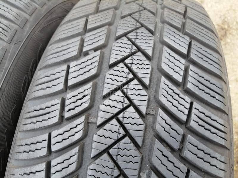 Vredestein 205/60 R17 Zimska