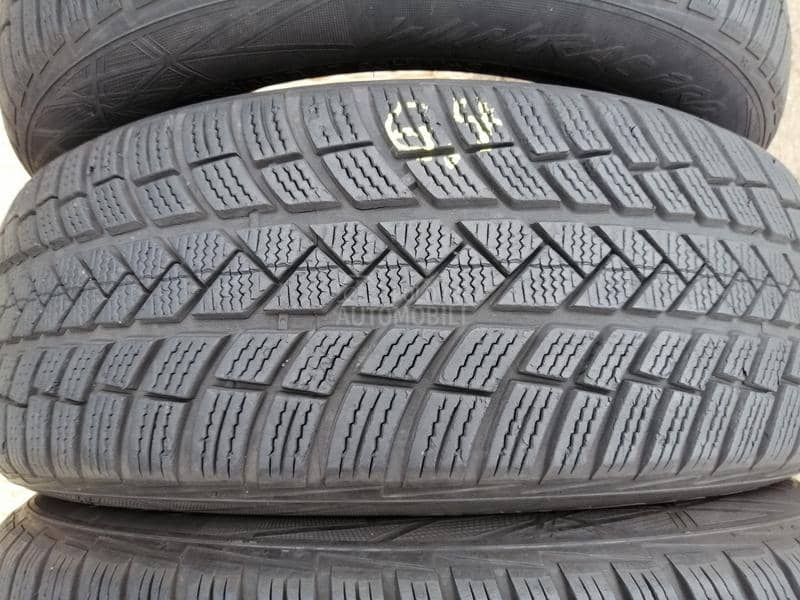 Vredestein 205/60 R17 Zimska