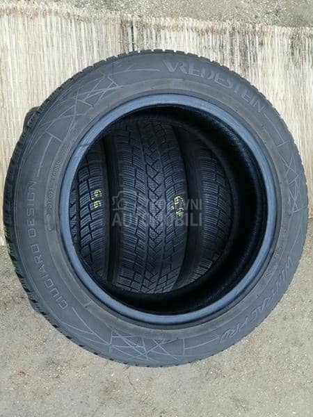 Vredestein 205/60 R17 Zimska
