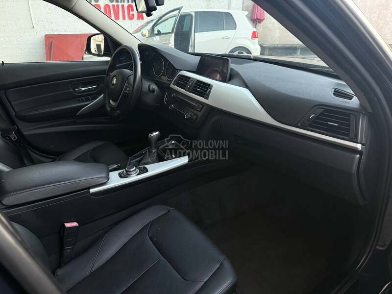 BMW 320 