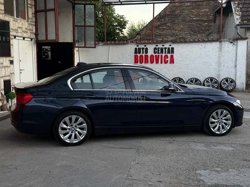BMW 320 