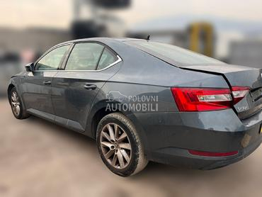 POLUSTRANICA za Škoda Superb