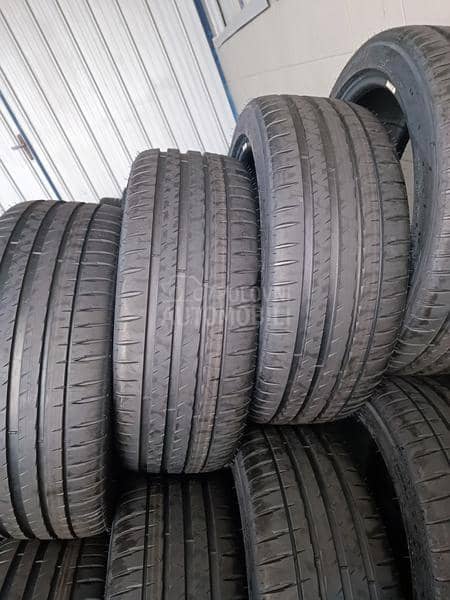 Michelin 235/45 R19 Letnja