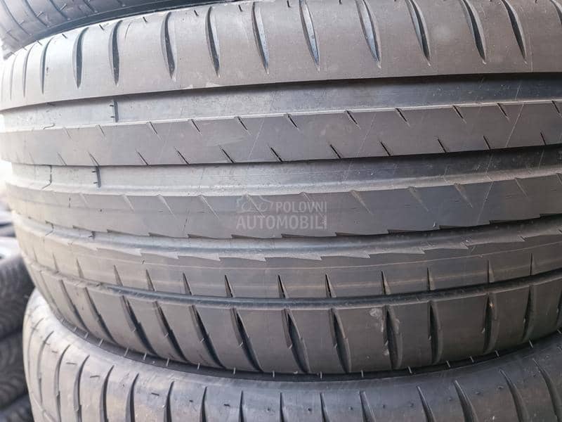 Michelin 235/45 R19 Letnja