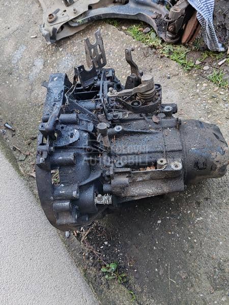 menjac 5b  reno nisan