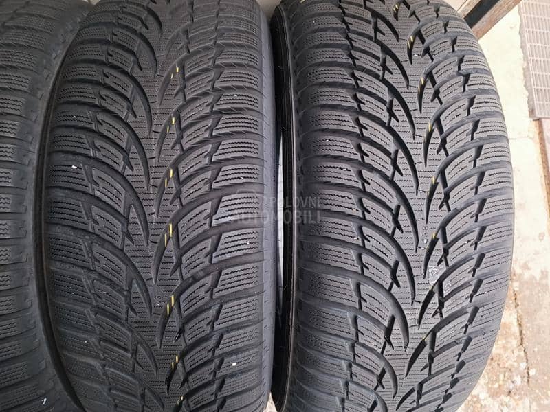 Nokian 215/60 R16 Zimska