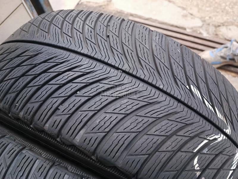 Michelin 235/55 R18 Zimska