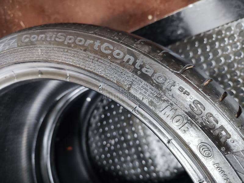 Continental 225/40 R19 Letnja