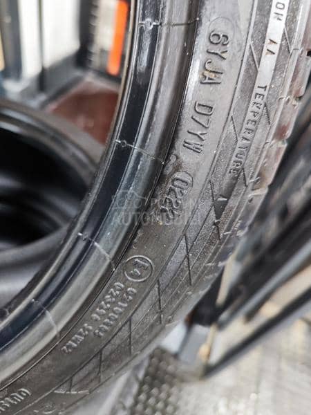 Continental 225/40 R19 Letnja