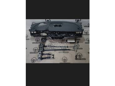 tabla airbag pojasevi za Škoda Superb od 2014. do 2025. god.