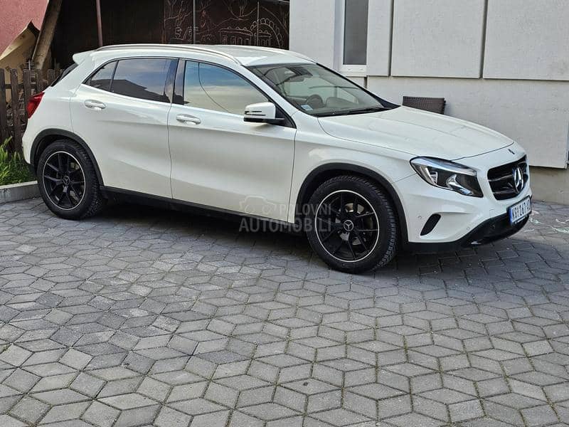 Mercedes Benz GLA 200 reg godinu dana