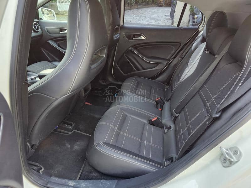 Mercedes Benz GLA 200 reg godinu dana