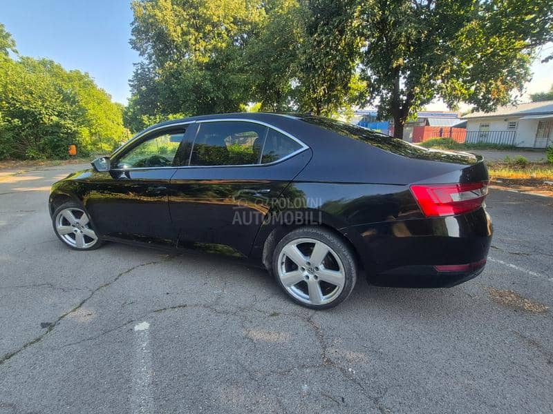 Škoda Superb 1.6tdi greenline Škoda Superb 1.6tdi greenline