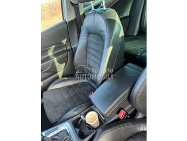 Pojasi za Volkswagen Passat B6