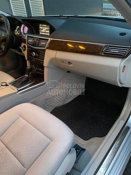 Mercedes Benz E 220 2.2 CDI