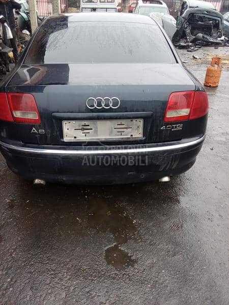 Audi A8 2005. god. -  kompletan auto u delovima