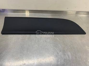 Lajsna vrata za Porsche Macan